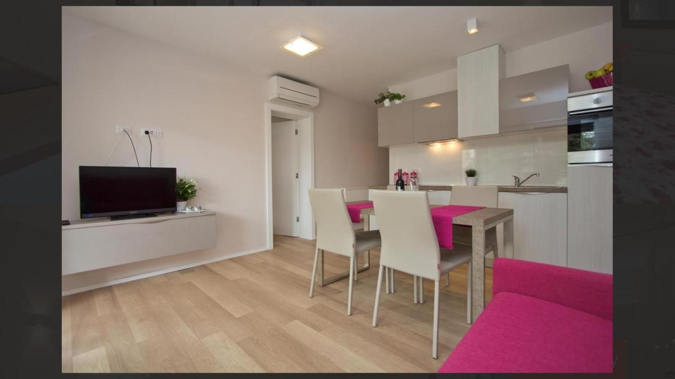 Adria Apartments Poreč Zewnętrze zdjęcie