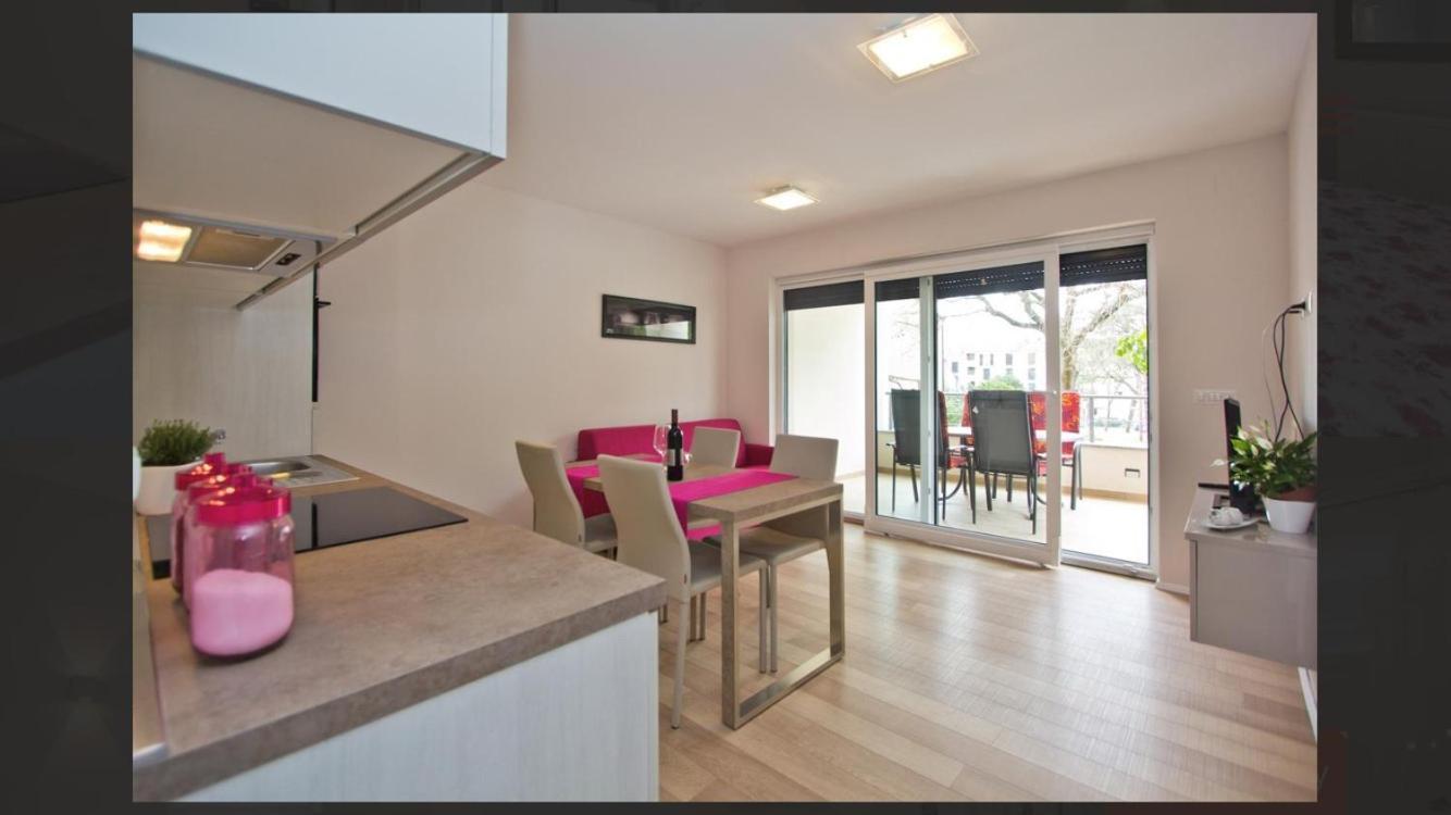 Adria Apartments Poreč Zewnętrze zdjęcie